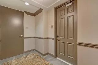 Photo #4: 2342386 Listing 