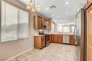 Photo #6: 2342452 Listing 