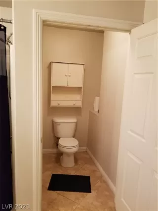 Photo #4: 2342455 Listing