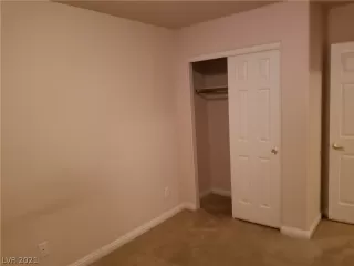 Photo #6: 2342455 Listing