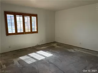 Photo #2: 2342493 Listing