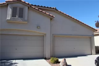 Photo #4: 2342501 Listing