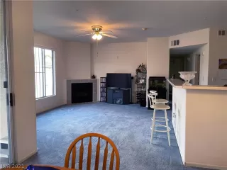 Photo #2: 2342520 Listing 