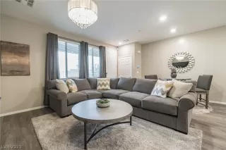 Photo #3: 2342533 Listing