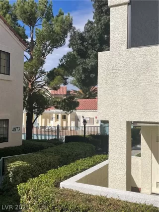 Photo #2: 2342560 Listing 