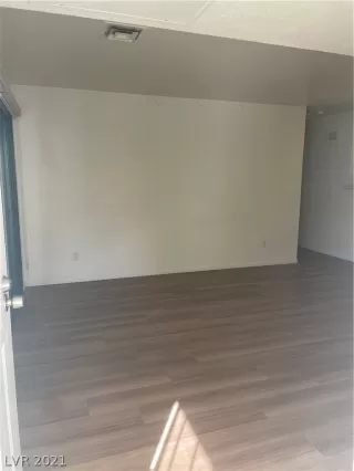 Photo #6: 2342560 Listing 