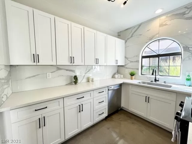 MLS: 2342573 Condo For Sale