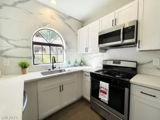 Photo #1: 2342573 Listing