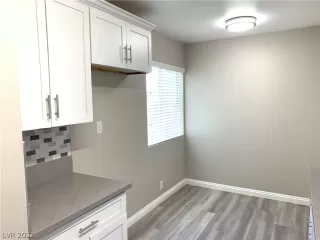 Photo #1: 2342575 Listing