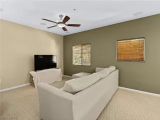 Photo #2: 2342582 Listing 