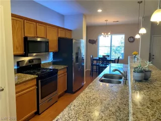 Photo #3: 2342583 Listing 