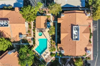 Photo #1: 2342593 Listing