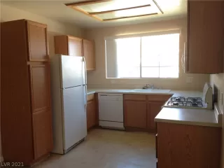 Photo #3: 2342594 Listing 