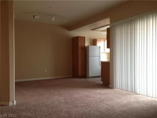 Photo #4: 2342594 Listing 