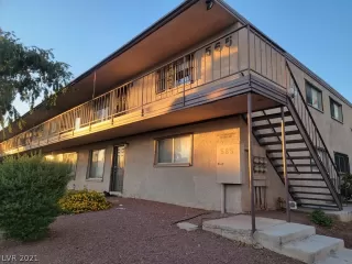 Photo #2: 2342607 Listing