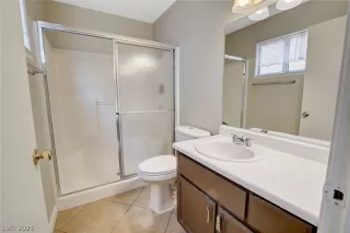 Photo #4: 2342620 Listing 