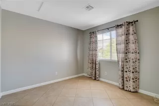 Photo #5: 2342620 Listing 