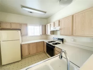 Photo #2: 2342622 Listing 