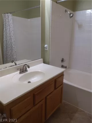 Photo #2: 2342644 Listing 