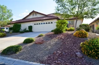 Photo #1: 2342647 Listing