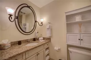 Photo #3: 2342659 Listing