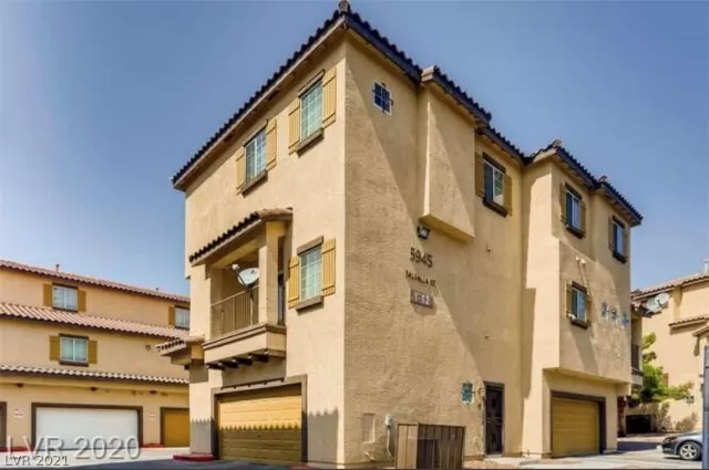 MLS: 2342726 Condo For Sale