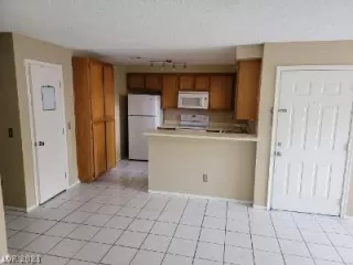 Photo #2: 2342743 Listing 