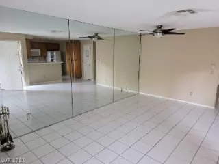 Photo #3: 2342743 Listing 