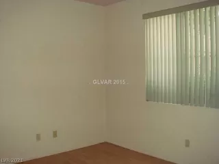 Photo #5: 2342808 Listing