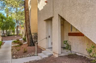 Photo #2: 2342828 Listing