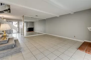 Photo #1: 2342838 Listing