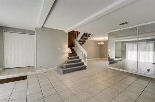 Photo #2: 2342838 Listing