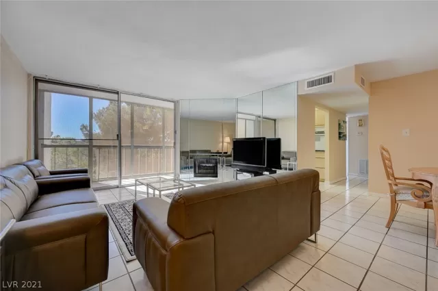 MLS: 2342866 Condo For Sale