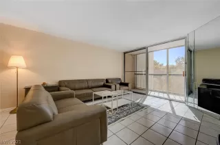 Photo #1: 2342866 Listing