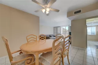 Photo #6: 2342866 Listing