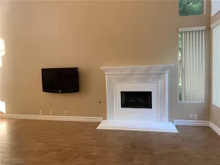 Photo #3: 2342877 Listing 