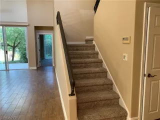 Photo #4: 2342877 Listing 