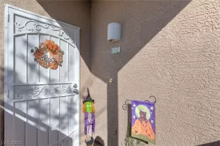 Photo #3: 2342895 Listing