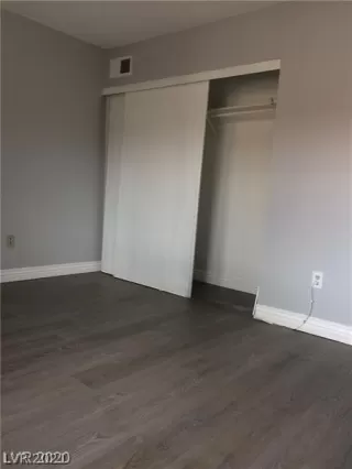 Photo #6: 2342901 Listing 