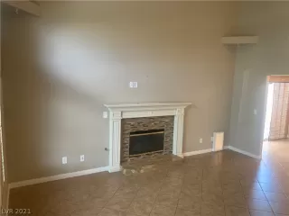 Photo #2: 2342920 Listing