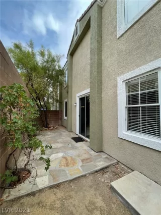 Photo #6: 2342934 Listing 