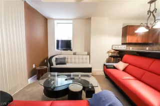 Photo #3: 2342958 Listing