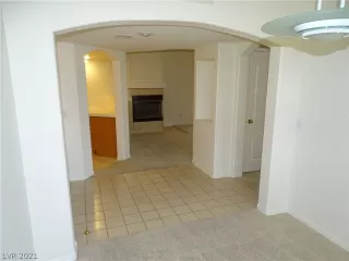 Photo #4: 2342985 Listing 