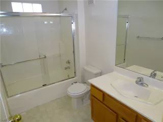 Photo #5: 2342985 Listing 