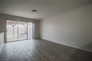 Photo #5: 2342989 Listing 