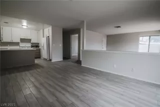 Photo #6: 2342989 Listing 