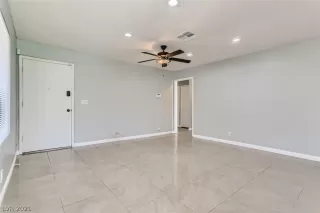 Photo #1: 2343041 Listing 