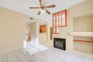 Photo #4: 2343042 Listing