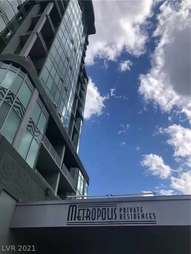 MLS: 2343057 Condo For Sale