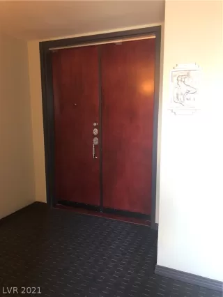 Photo #1: 2343057 Listing 